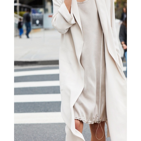 1-01 Babaton KAHLO DRESS jacket - Picture 8 of 8